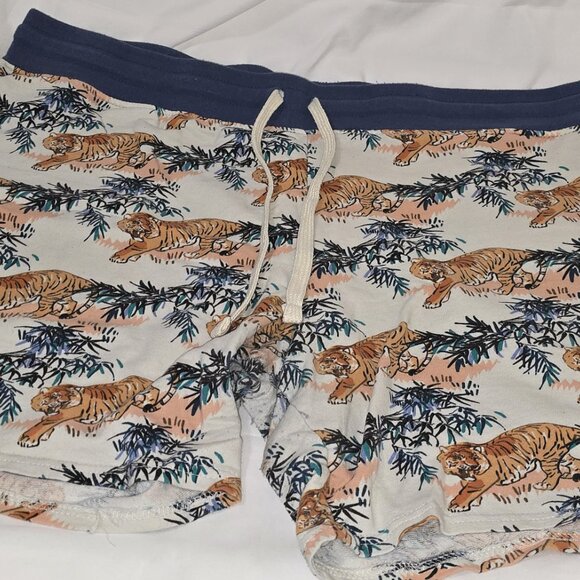 Tiger and Bamboo tree printed shorts, Size XL (40-42) No Boundaries - Picture 8 of 12